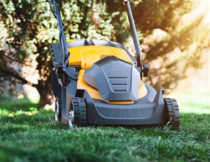 Are electric lawn mowers quiet