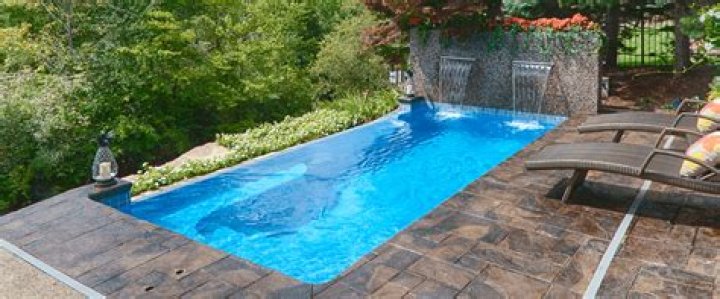 Are Fiberglass pools more expensive than liner pools