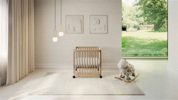 Can a newborn sleep in a mini crib