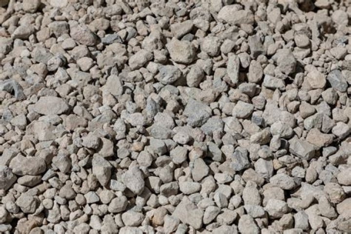 Can I use pea gravel under concrete