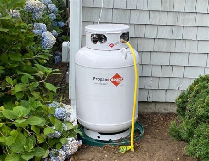 Can natural gas hose be used for propane