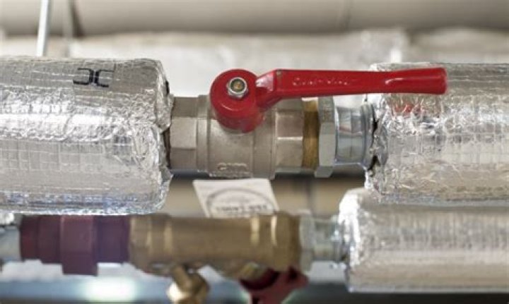 Can you insulate radiator pipes