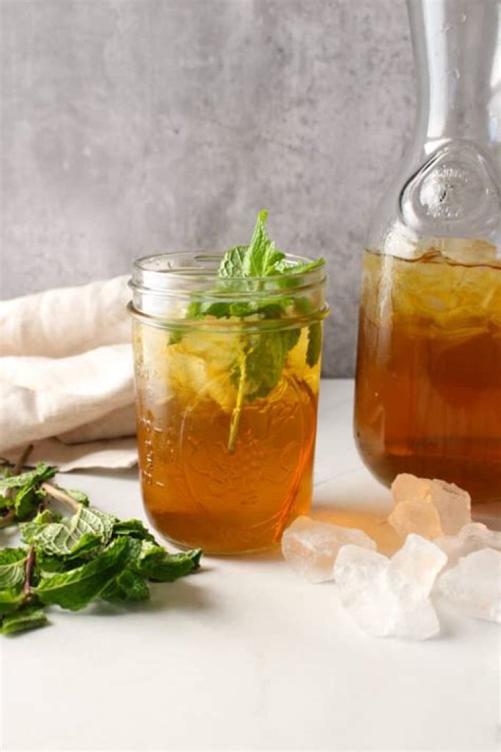 Can you put mint leaves in green tea