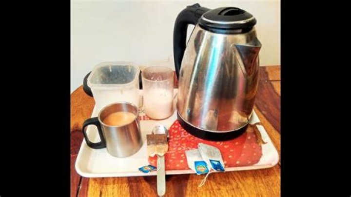Can you put tea bags in an electric kettle