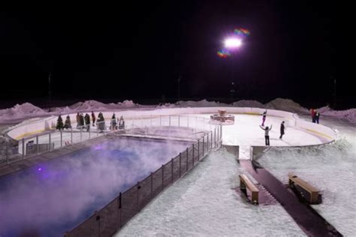 Can you turn a pool into an ice rink