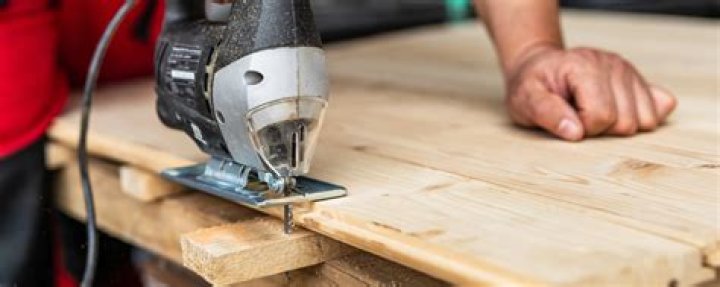 Can you use a jigsaw to cut 2×4