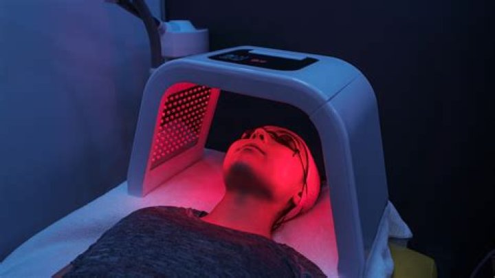 Does red light therapy help migraines