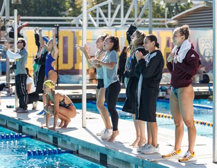 Does UCLA have a swim team