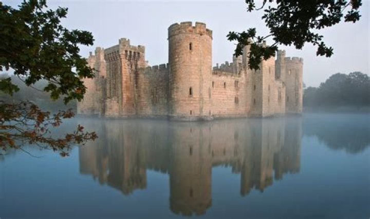 How castles were built in the Middle Ages