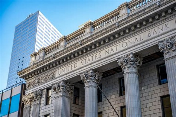 How did the Second National Bank help the economy
