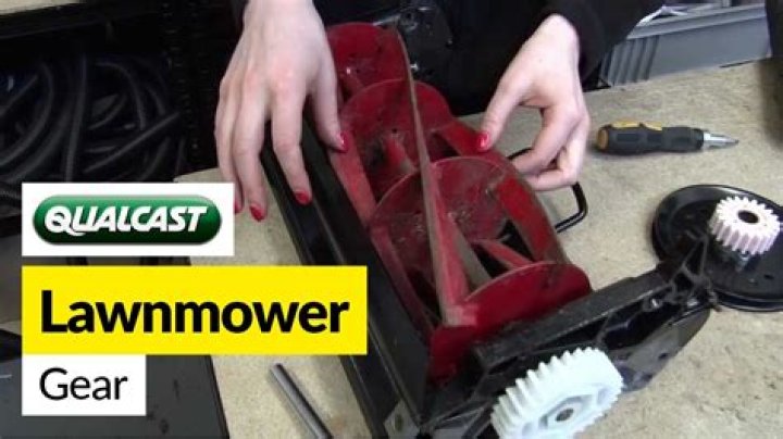 How do I start a qualcast lawnmower