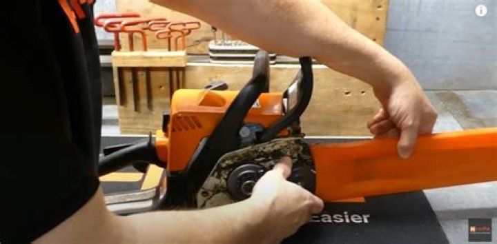 How do I tune my chainsaw