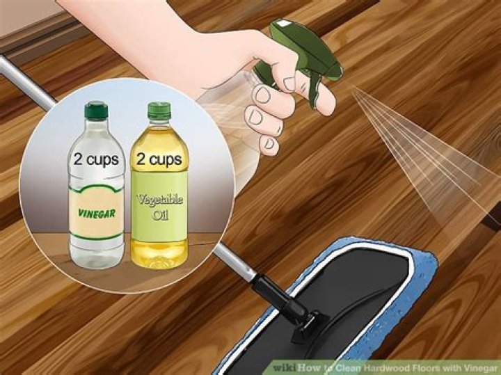 How do you clean laminate floors with vinegar
