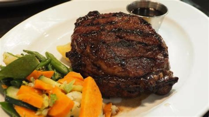 How do you cook Pittsburgh steak