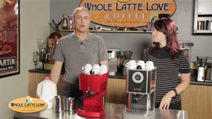 How do you froth milk with pannarello