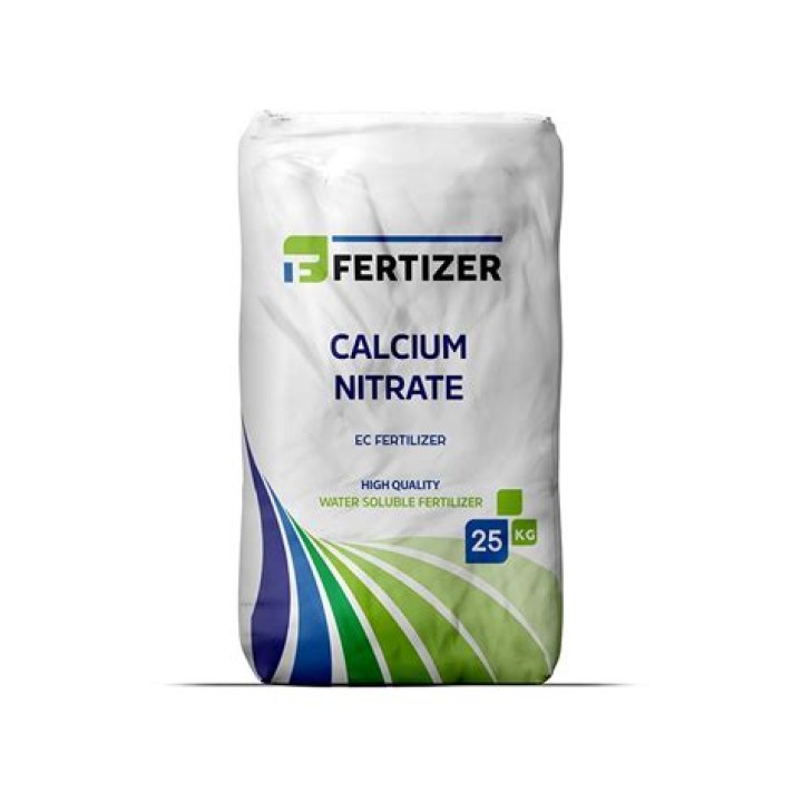 How do you make calcium nitrate fertilizer