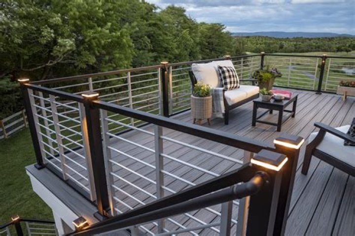 How do you paint an aluminum railing