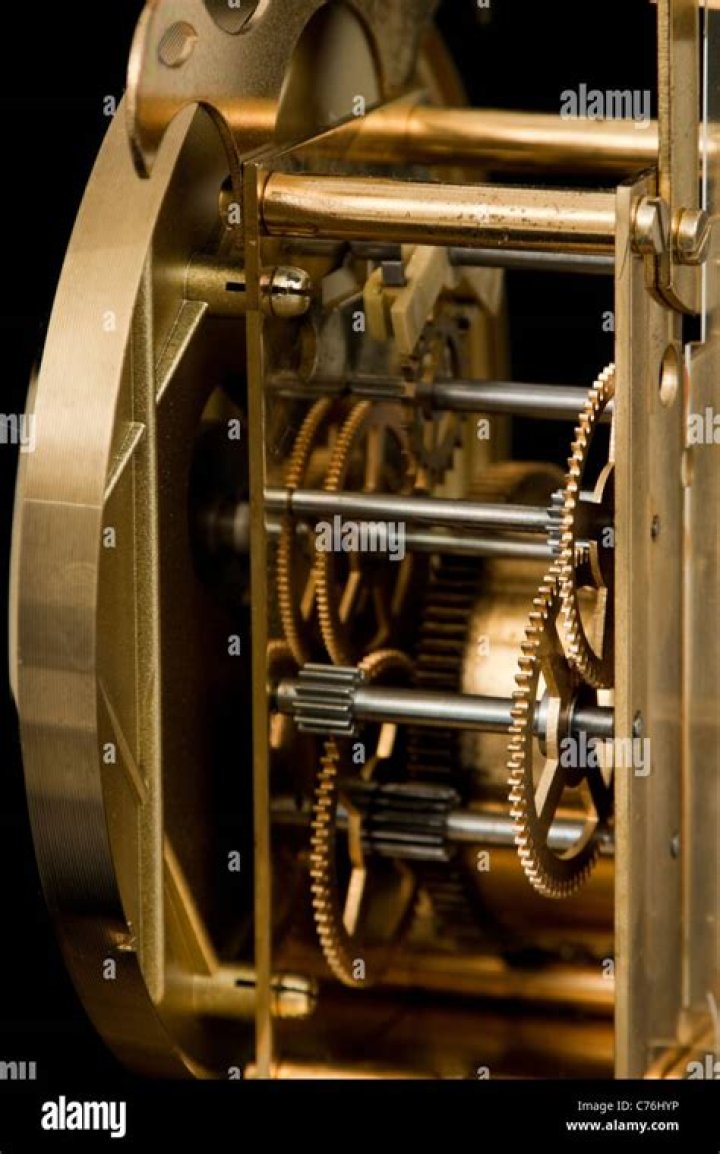 How does a torsion clock work
