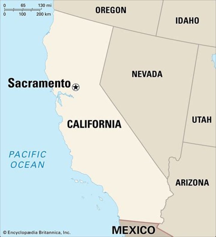 How far is Sacramento from Oakland