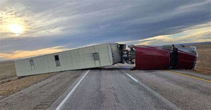 How fast is the wind blowing in Cheyenne Wyoming