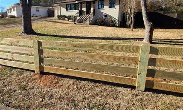 How long is a split rail fence