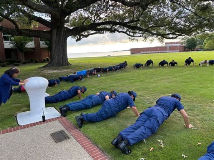 How long is navy bm a school