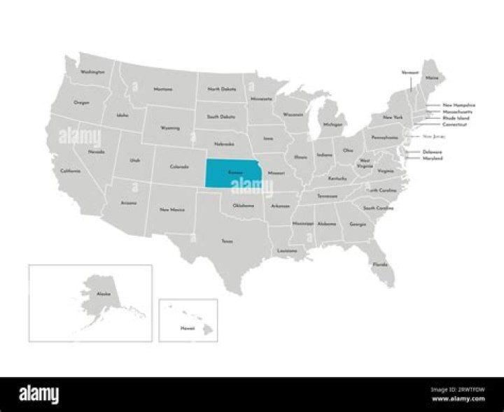 How many states border Kansas
