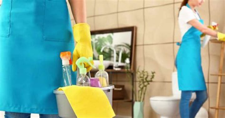 How much do you tip bathroom attendants