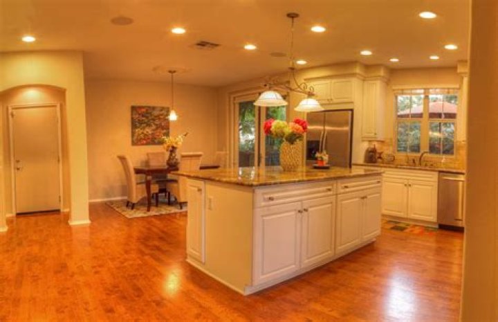 How much does VCT flooring cost