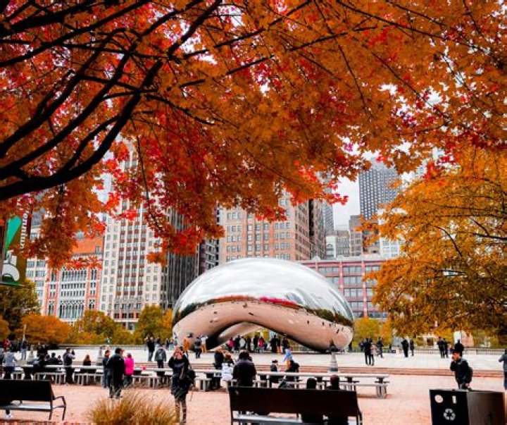 Is it cold in Chicago in October