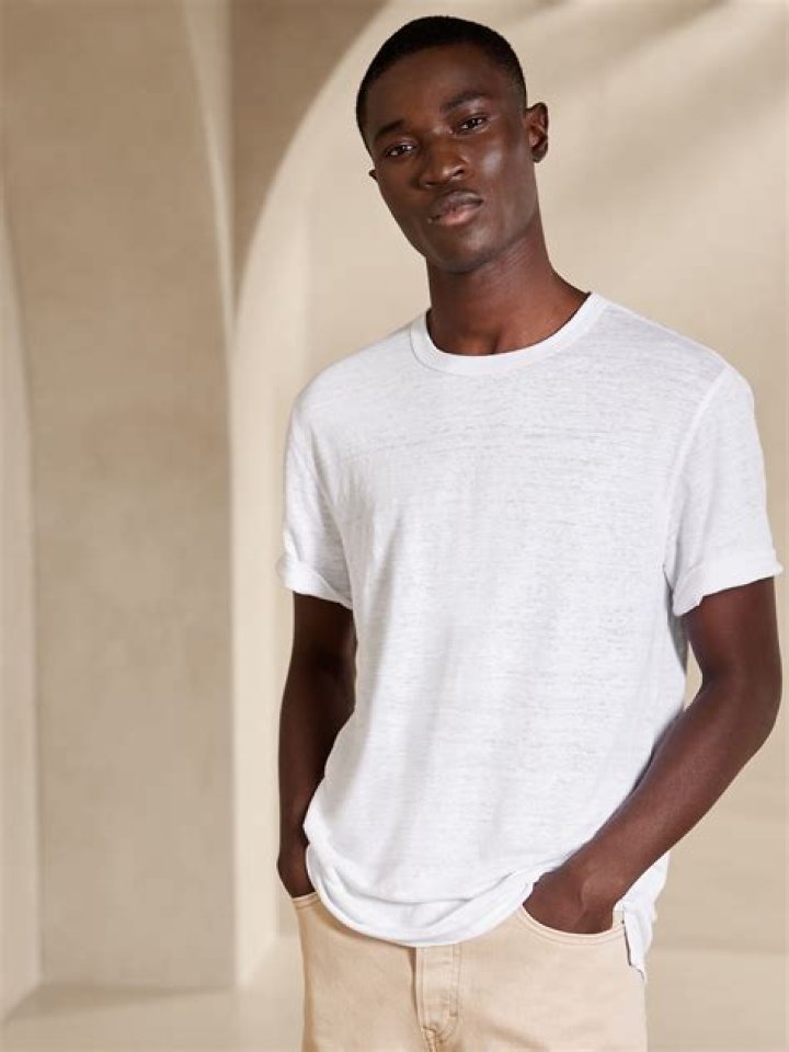 Is J Crew better than Banana Republic