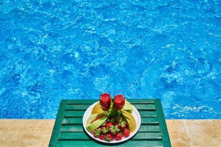 Should you water strawberries every day