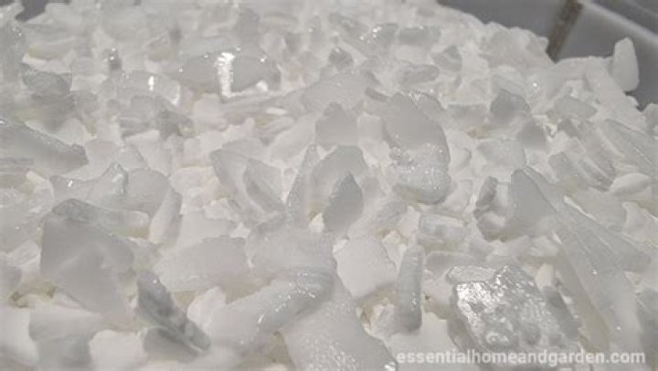 What are the crystals in DampRid