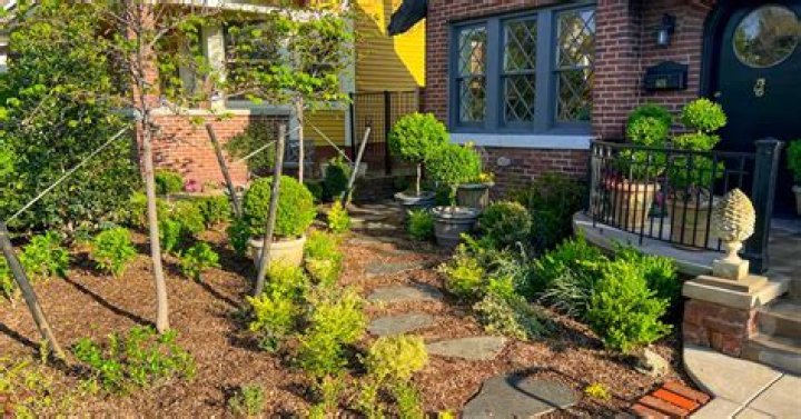 What are the ten vegetables in a cottage house