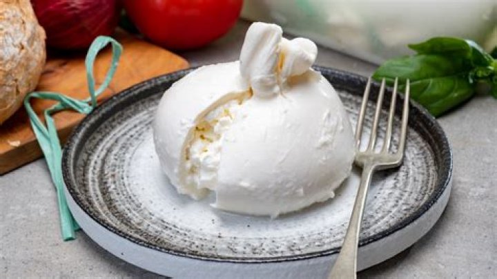 What can I use instead of mozzarella cheese