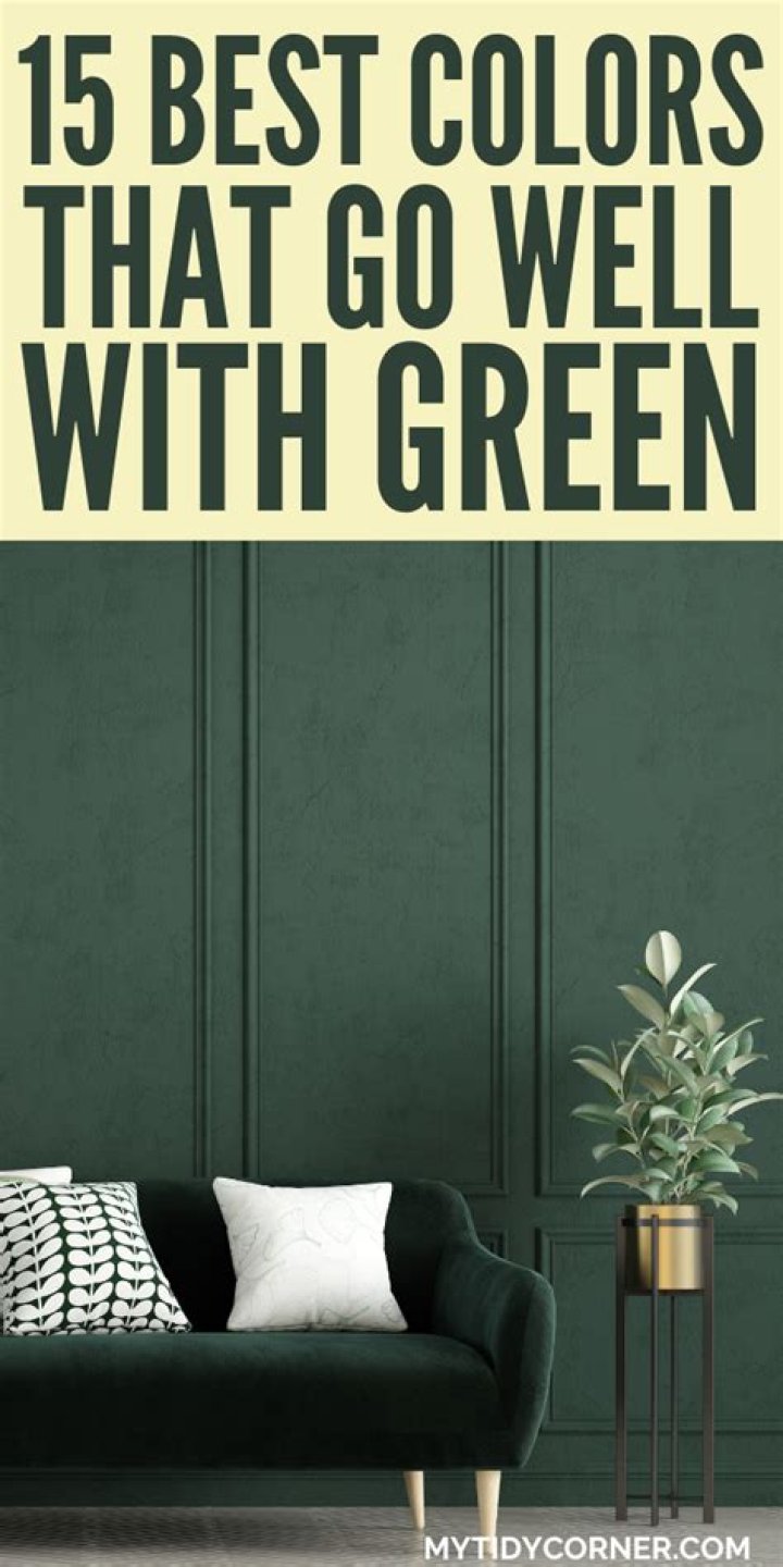 What colors go well with green walls