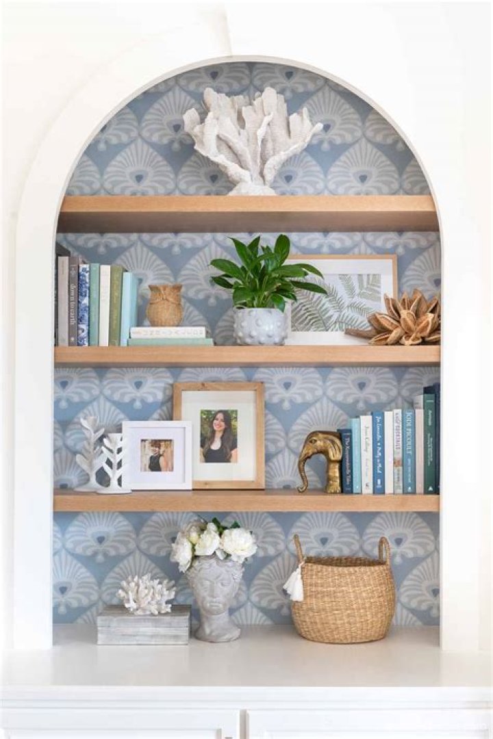 What do you decorate shelves with