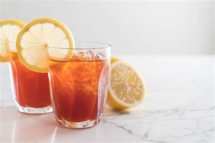 What does tea with lemon do