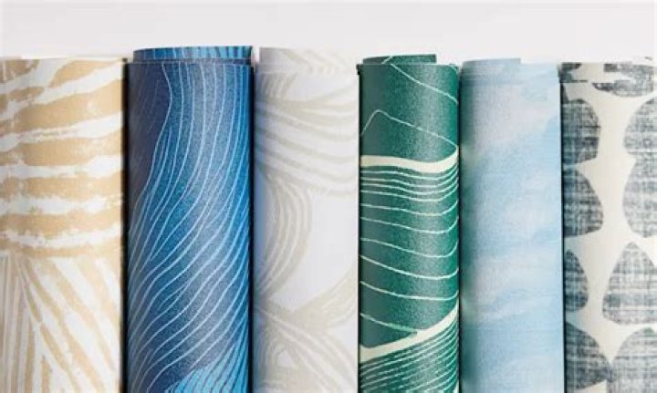 What does vinyl wallpaper look like