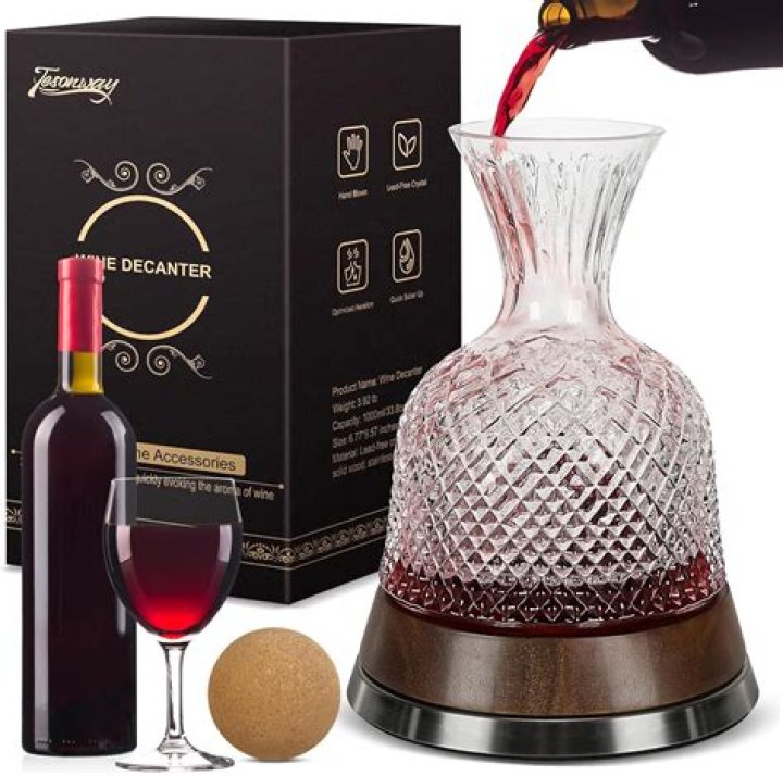 What is a alcohol decanter