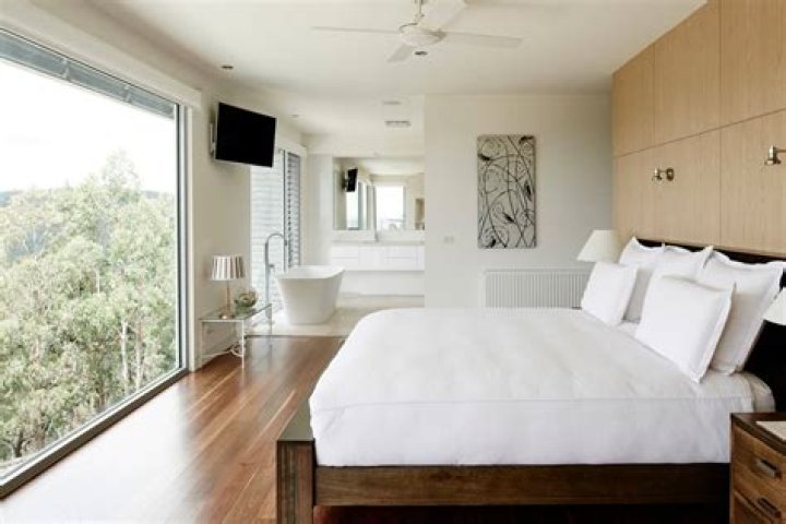 What is master bedroom with ensuite