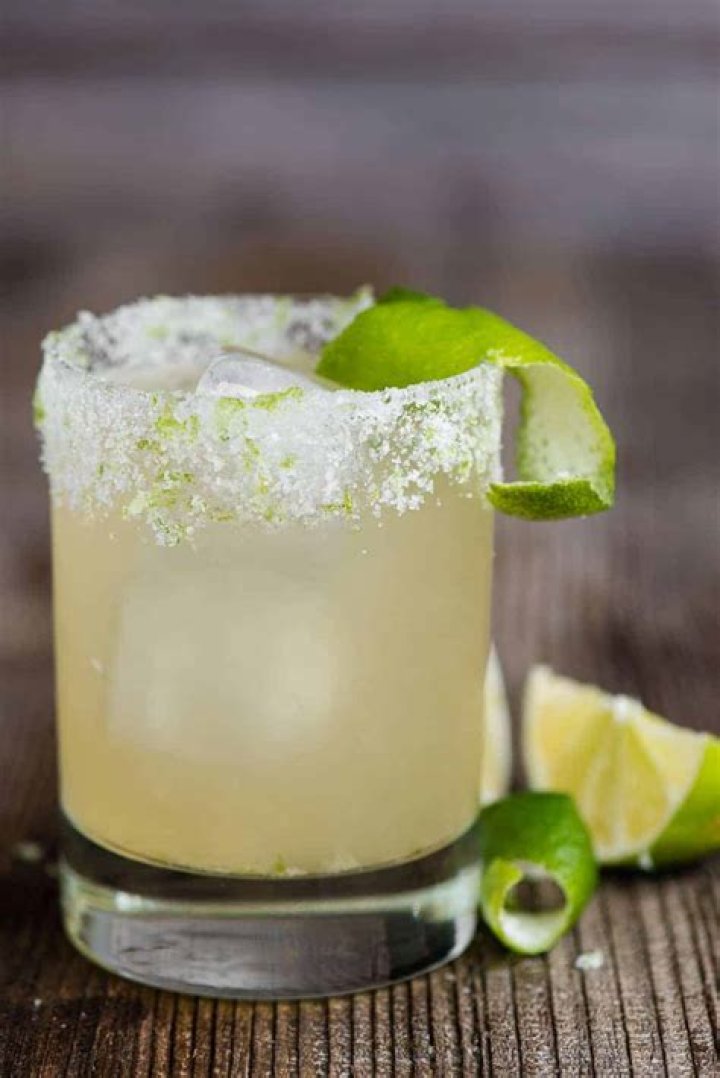 What is the ratio of margarita mix to tequila