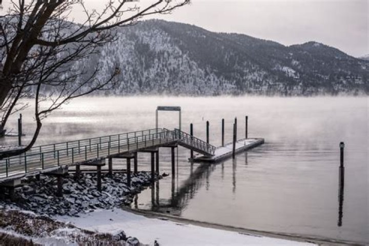 What is there to do in Lake Chelan in the winter