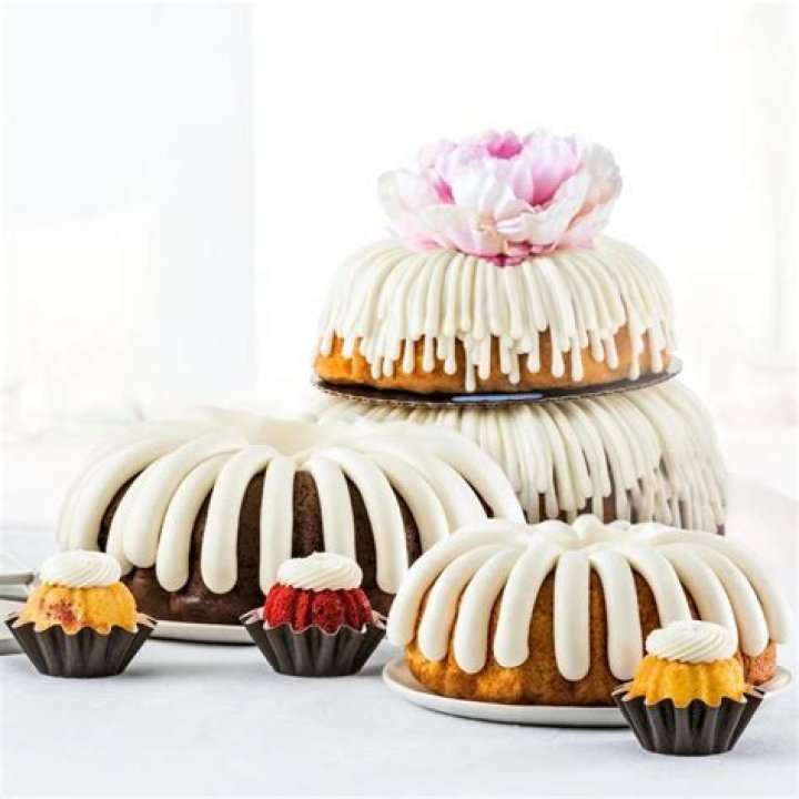 What kind of cakes Does Nothing Bundt cakes have