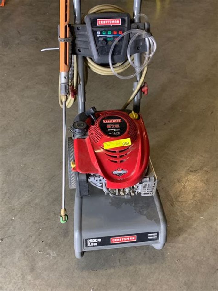 What kind of gas does a Craftsman power washer take