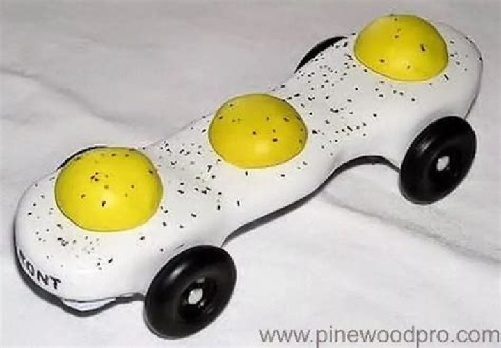 What kind of paint do you use on pinewood derby cars