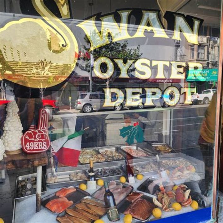 What should I order at Swan Oyster Depot