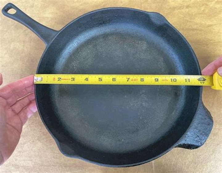 What size is the largest skillet