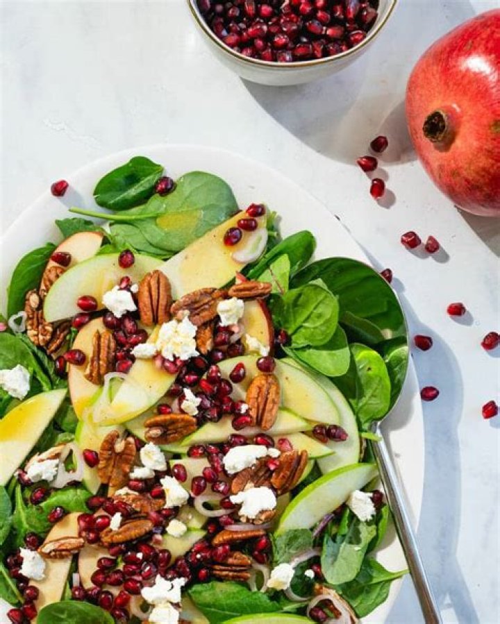 What tastes good with pomegranate