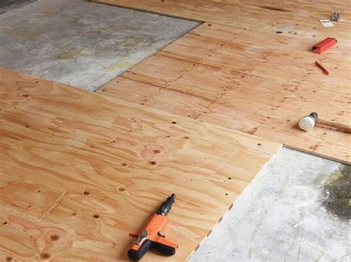 What thickness plywood should I use for bathroom flooring